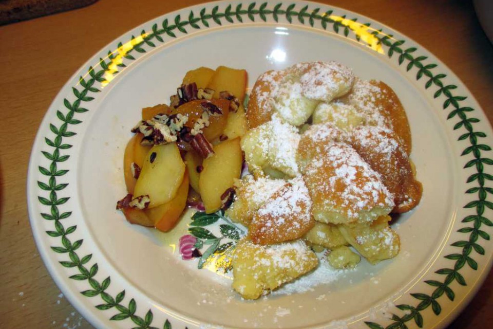 Kaiserschmarren mit karamellisierten Äpfeln – Ichzeigdirwiemanskocht