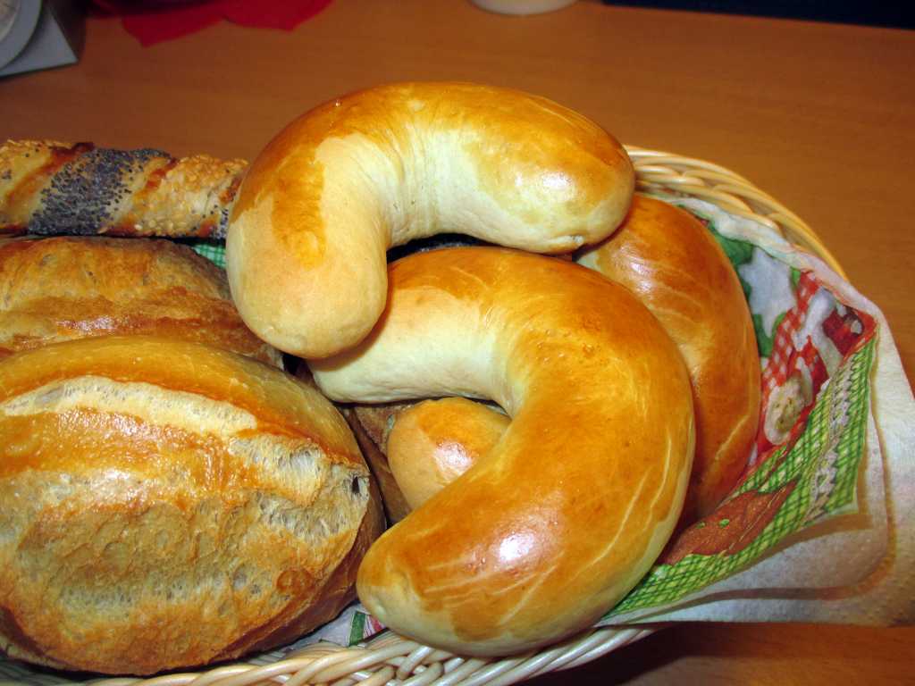 Pudding-Hörnchen: Selbst gemacht aus Brioche-Teig zum Kaffee - EAT CLUB