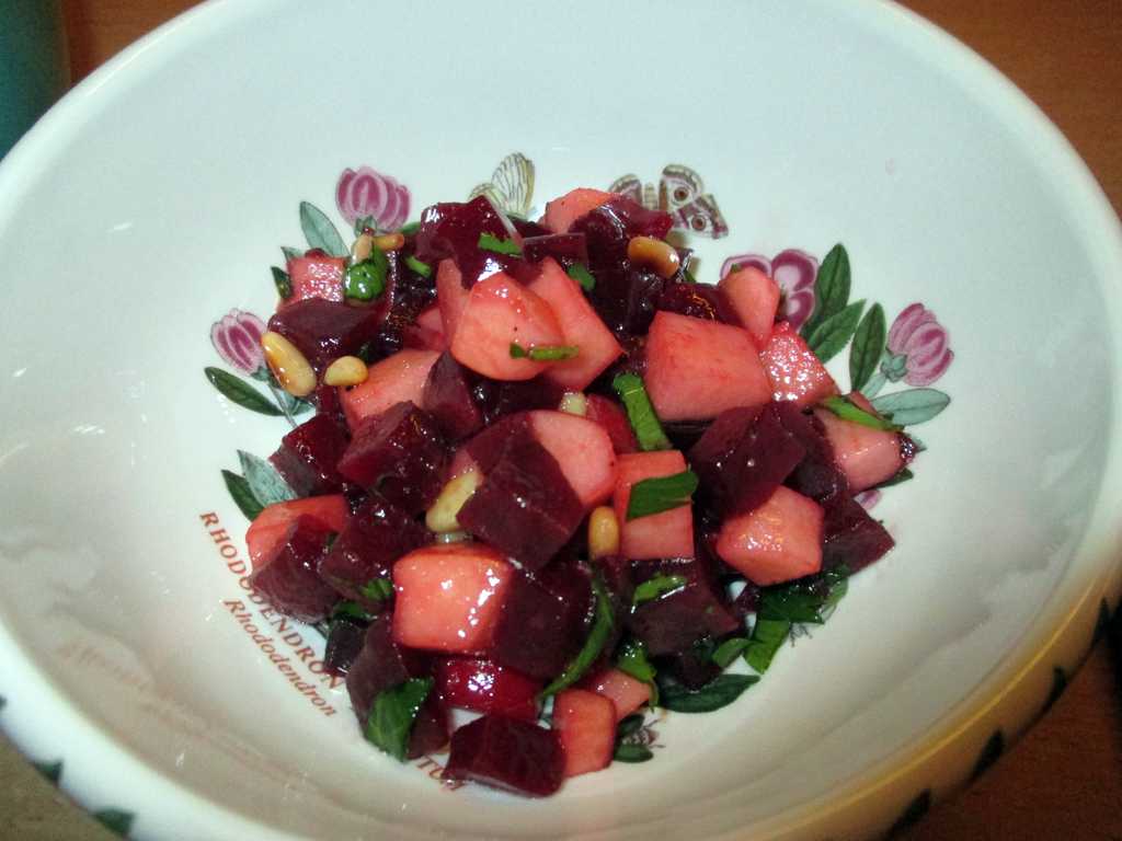 Rote-Bete-Salat mit Apfelwürfeln – Ichzeigdirwiemanskocht