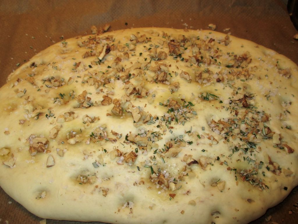 Walnuss-Focaccia – Ichzeigdirwiemanskocht