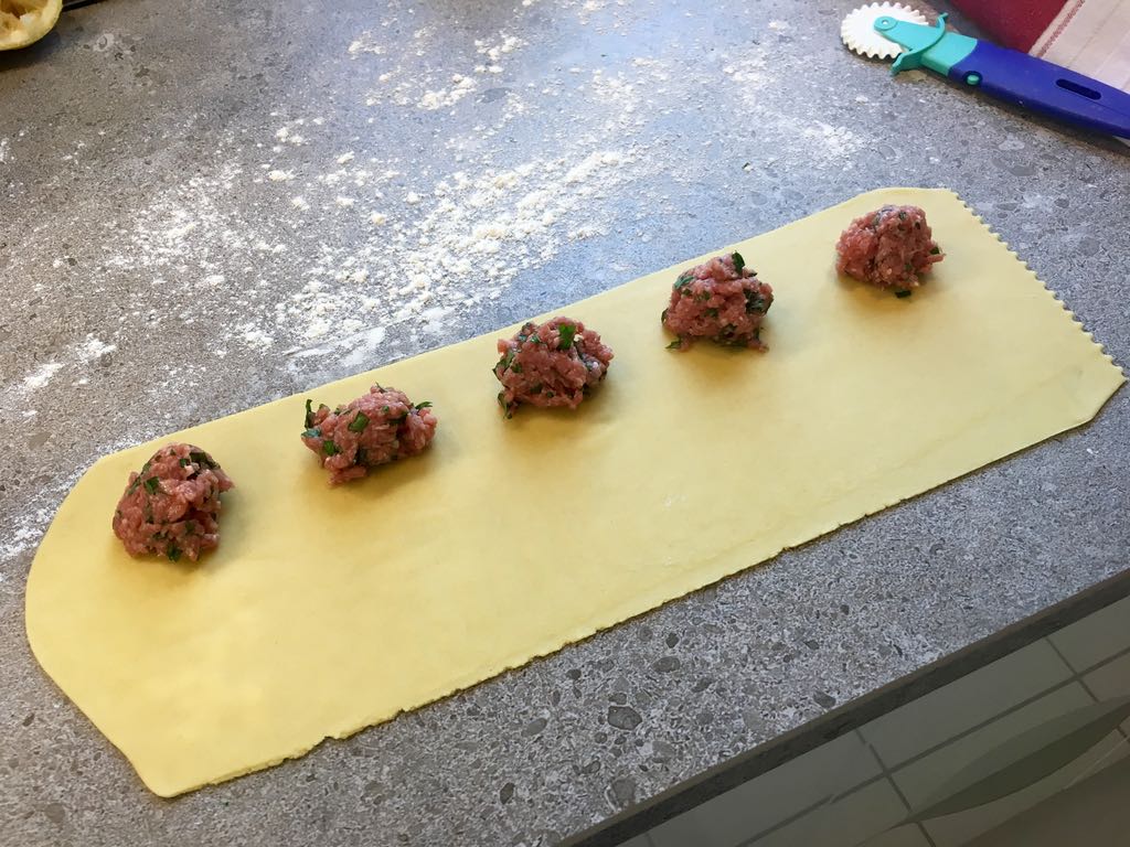 DIY Ravioli mit Champignonrahmsauce – Ichzeigdirwiemanskocht